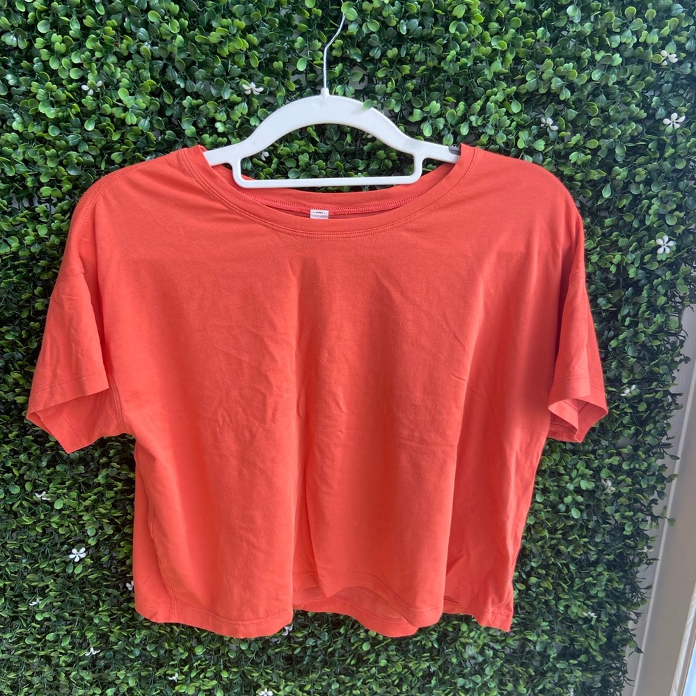 Lululemon cates tee